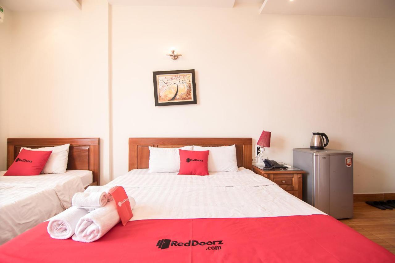 Reddoorz Nguyen Hung Hotel Nguyen Xien Hanói Exterior foto